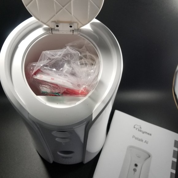 Skymee Petalk AI camera for dogs/cats - Picture 15 of 15